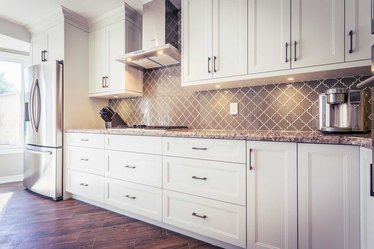 Custom transitional kitchen Luxury design Kitchen in Conley St, Thornhill